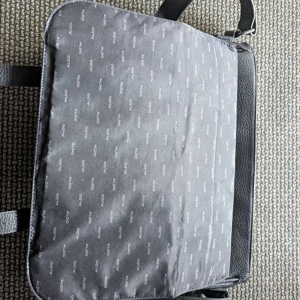 Aldo Black Faux Leather Men's Unisex Laptop Bag Student Shoulder Messenger Tech